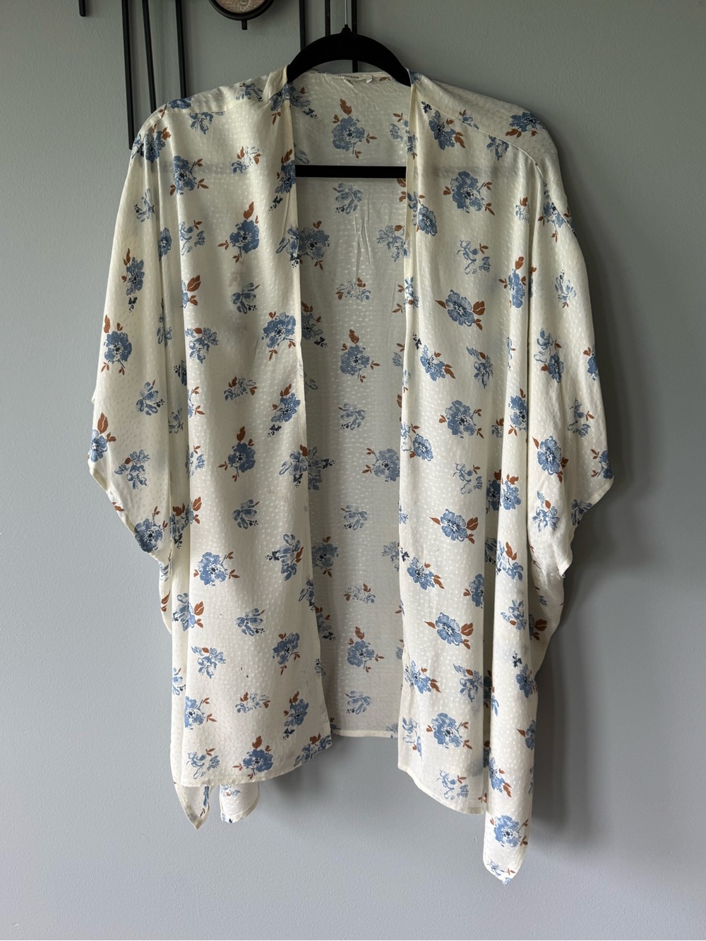 Maurices White Kimono with Blue and Brown Floral Print